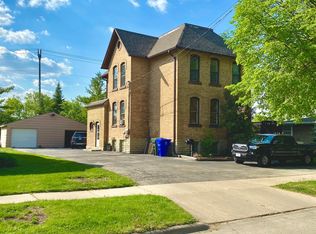 819 Blackwell St #1/2, Kaukauna, WI 54130