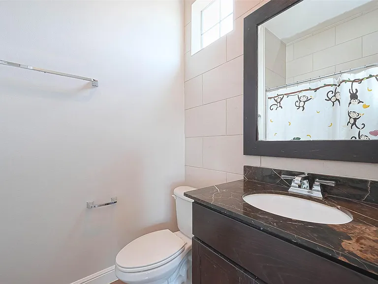 1739 Oakdale St — Photo 41