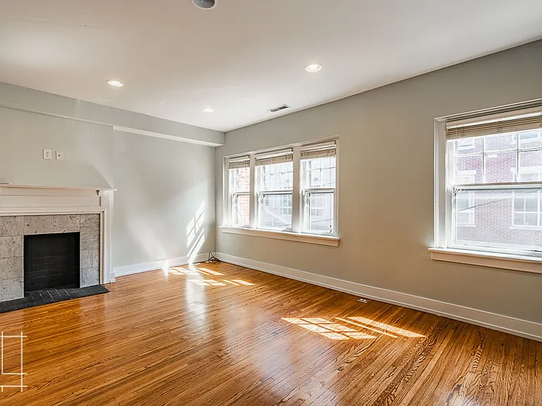 19 W. 1st Ave — Photo 9