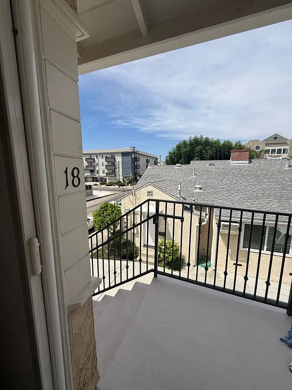 1 bed, 1.0 bath, 650 sqft, $1,850 — Photo 2