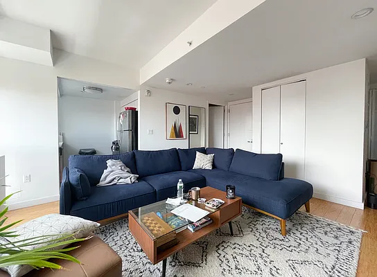 Rented by Kahen Properties | media 30