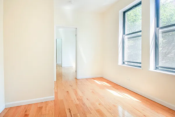 Rented by MySpaceNYC | media 4