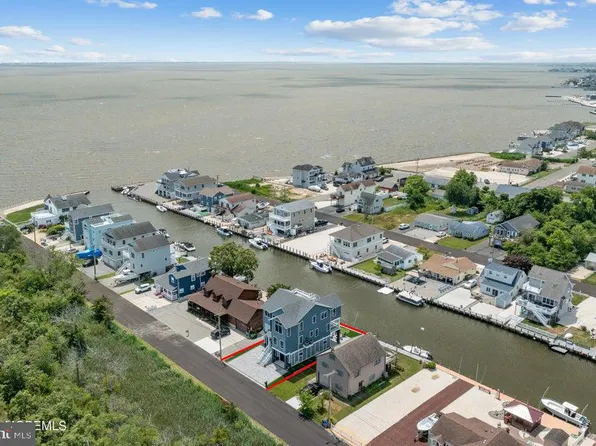 42 Beacon Dr, Waretown, NJ 08758