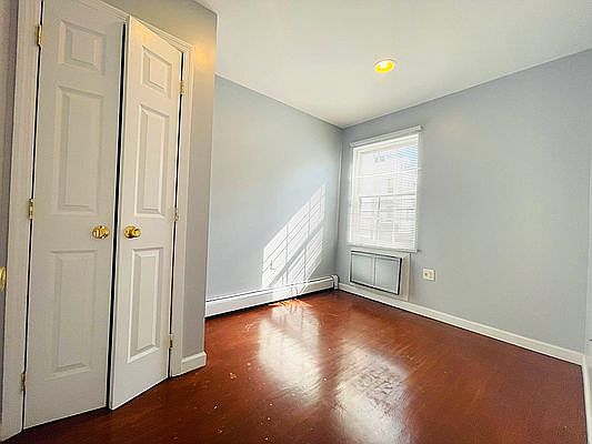 5th image of 349 Fenimore St #2A