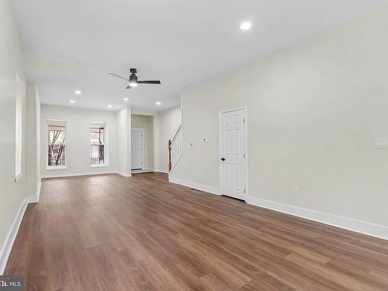 5431 Stewart St — Photo 11