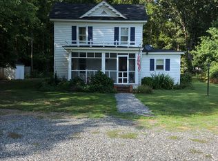 735 Ocran Rd, White Stone, VA 22578