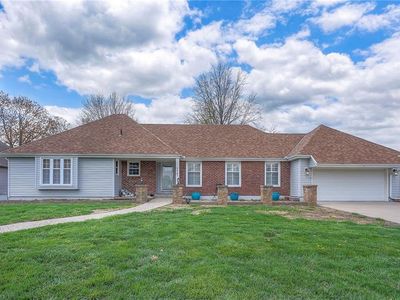 11701 E 49th St, Kansas City, MO, 64133