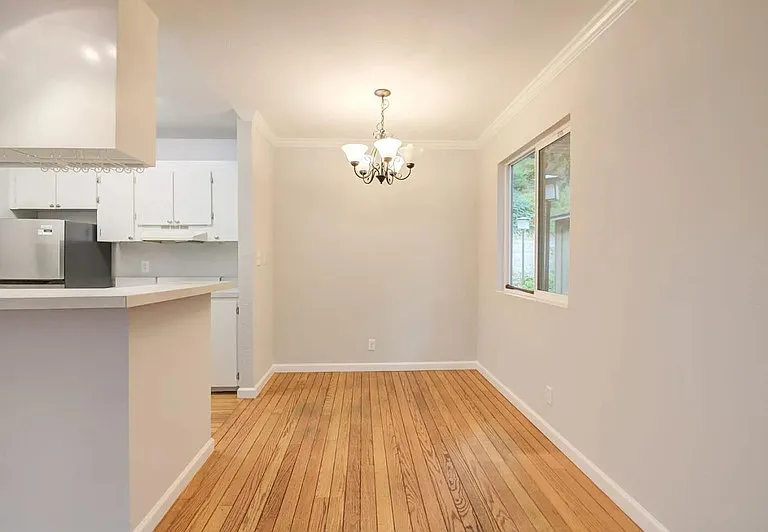 355 Half Moon Ln #2 — Photo 2