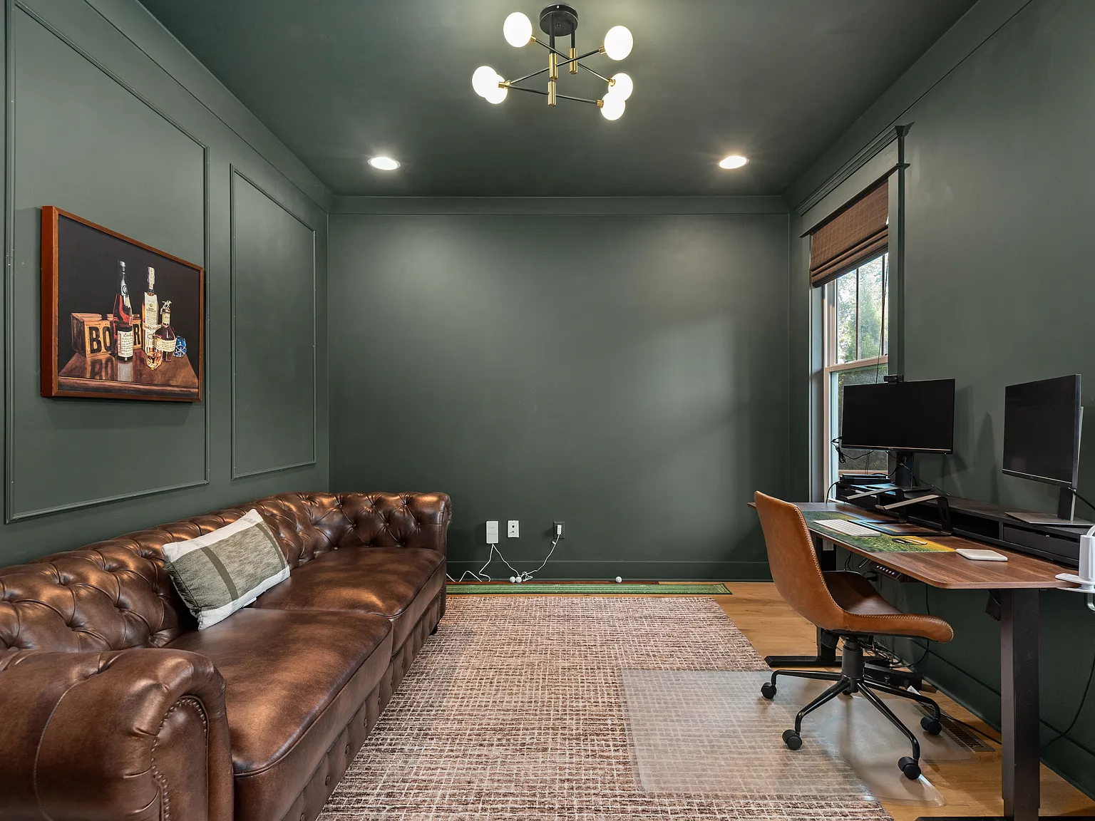 3 bed, 2.5 bath, 2443 sqft, $4,000 — Photo 3