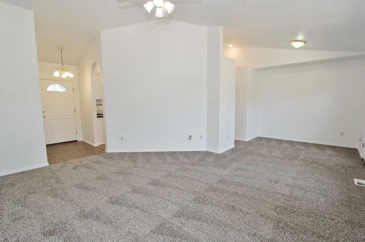 3 bed, 1438 sqft, $2,150 — Photo 4