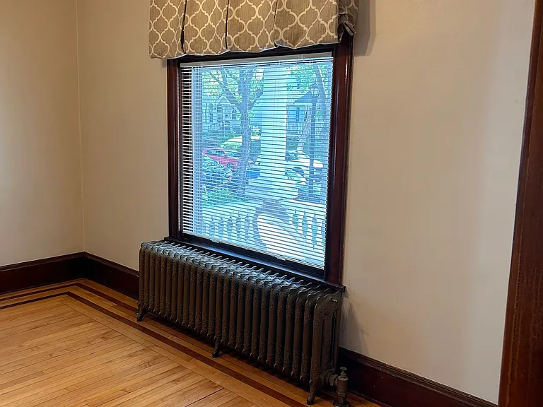 1127 Adams St NE #1 — Photo 17