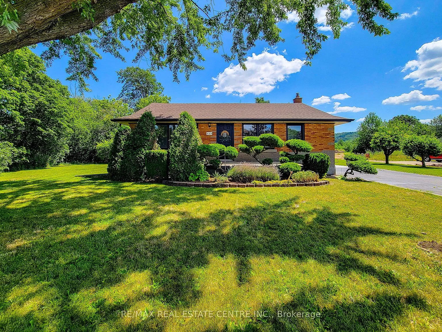 3 bed, $3,300 — Photo 1