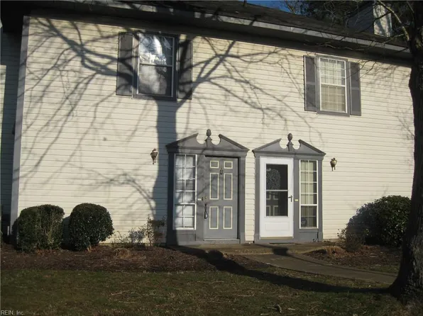 4565 Genoa Cir, Virginia Beach, VA 23462