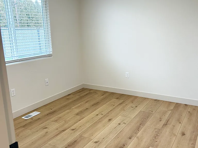 7505 NE 135th Ave #B — Photo 35