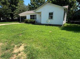 808 SW 4th St, Corning, AR 72422