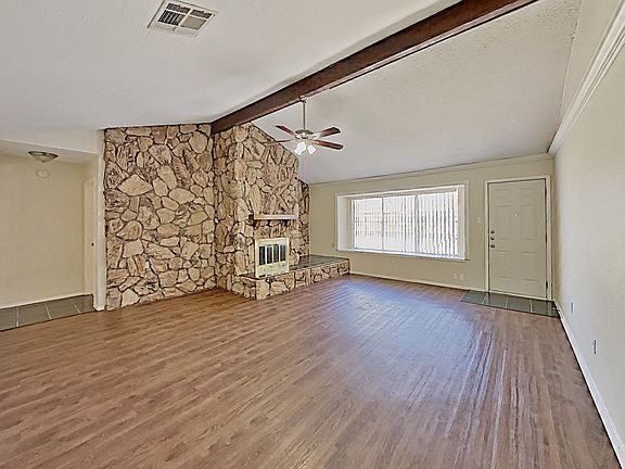 4th image of 16611 Blackhawk Blvd