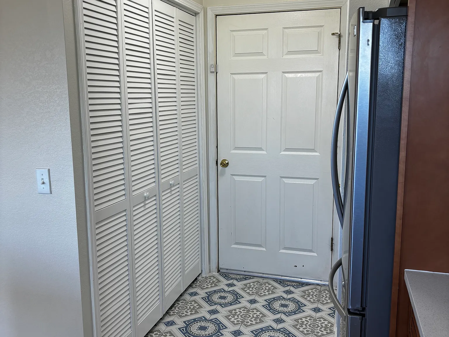 3 bed, 1298 sqft, $2,800 — Photo 4
