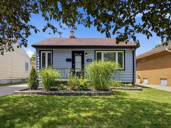 1569 Central Ave, Windsor, ON N8Y 3V7