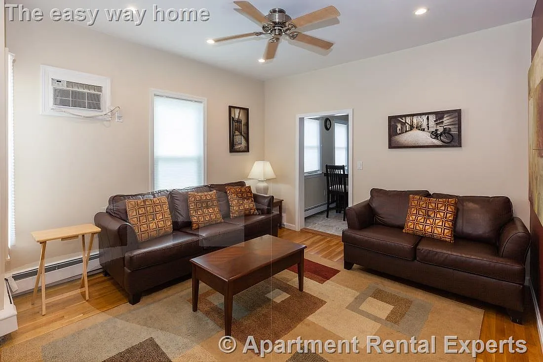 36 Florence St — Photo 2
