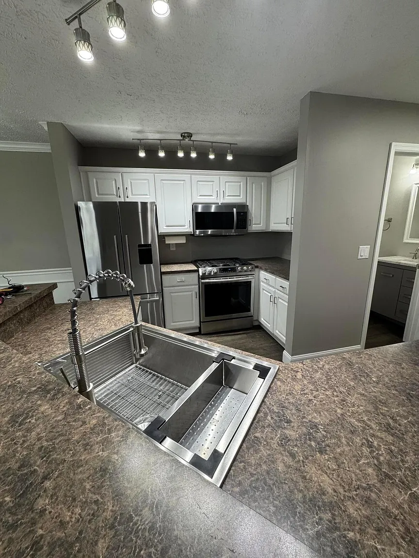 3377 Eastwoodlands Trl photo 1