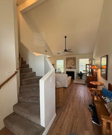 4110 E Village Cir — Photo 2