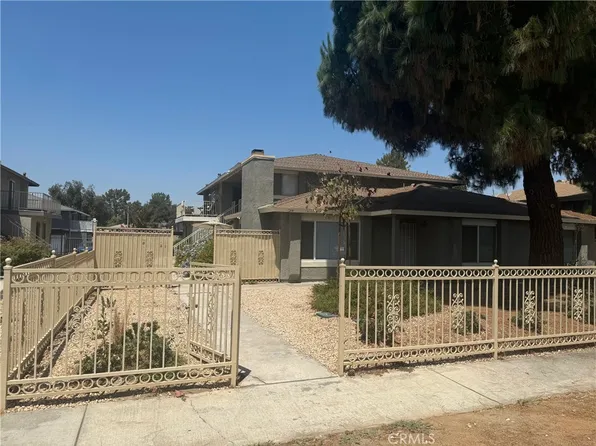 1209 Oxford Dr #C, Redlands, CA 92374