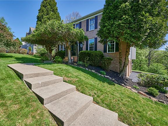 2nd image of 345 Glencove Dr