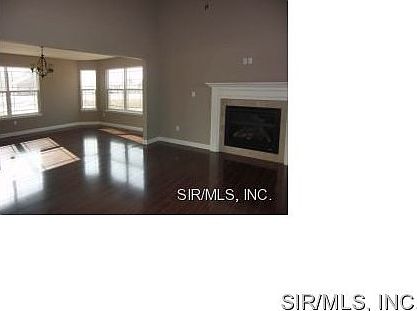 3rd image of 3132 Birmingham Dr