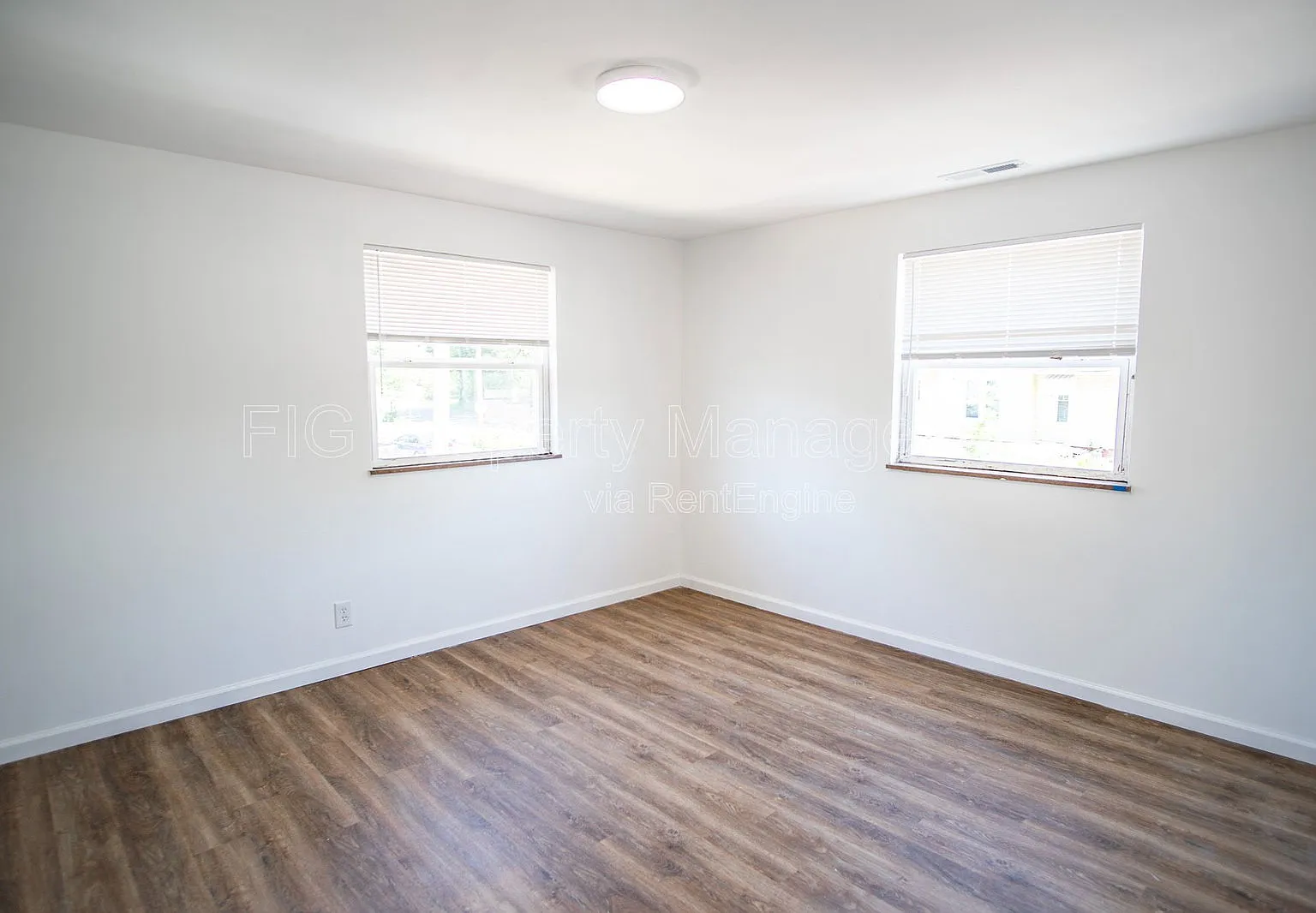 315 N Castle St — Photo 4
