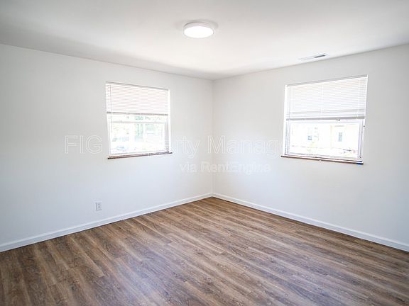 4th image of 315 N Castle St #11