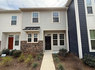 2031 Near Point Rd, Charlotte, NC 28208