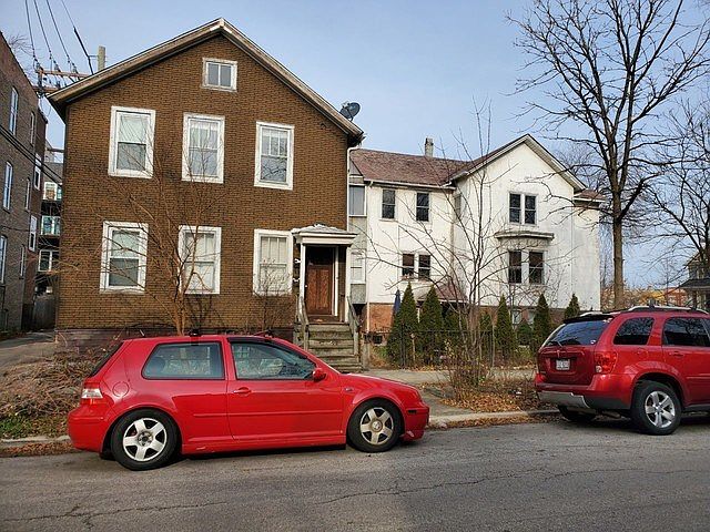 1st image of 2508 W Medill Ave #2