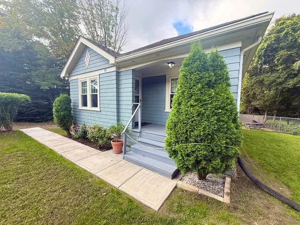 39 Main St, Sturbridge, MA 01566