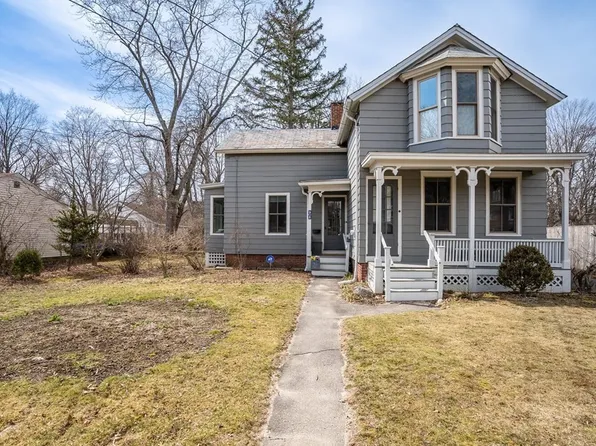 98 Lake St, Northampton, MA 01062