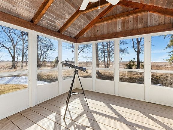 3rd image of 188 Beach Rd Unit 15