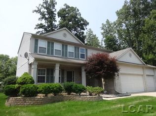 9042 Timbercrest Ln, Whitmore Lake, MI 48189