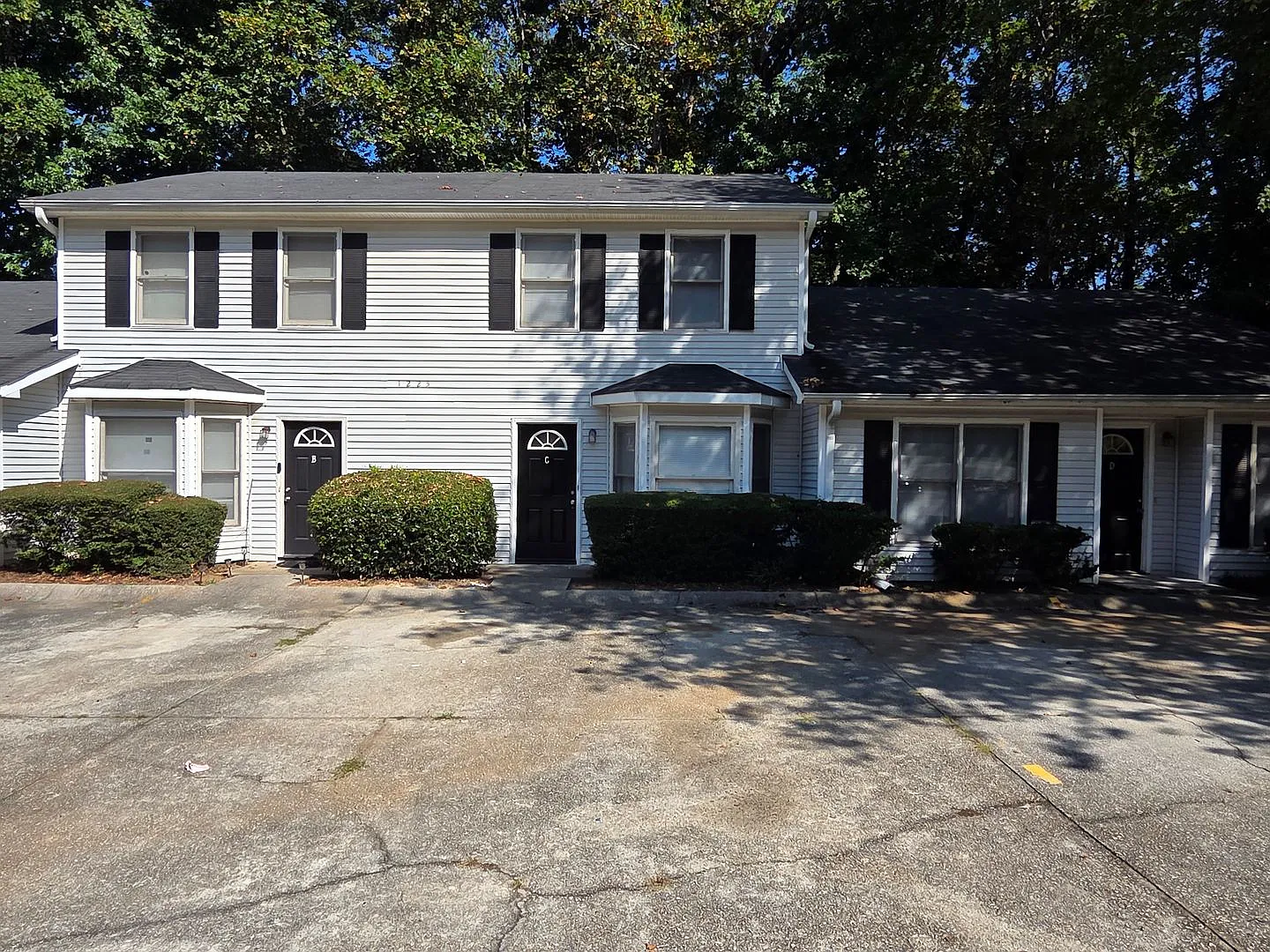 1225 Oakplace Drive — Photo 1