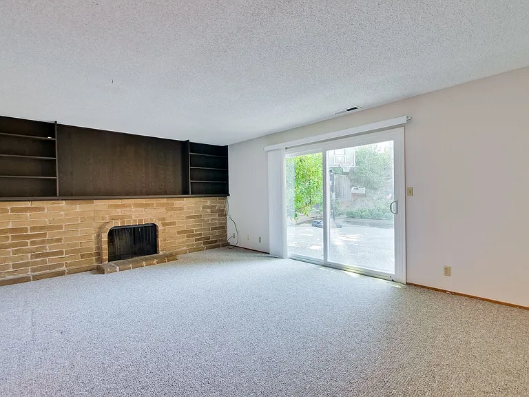 21940 Rucker Dr — Photo 58
