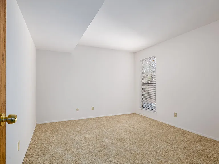 Village Park Apartments — Photo 31