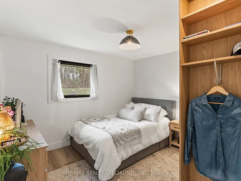 87 Cedar Dr — Photo 32