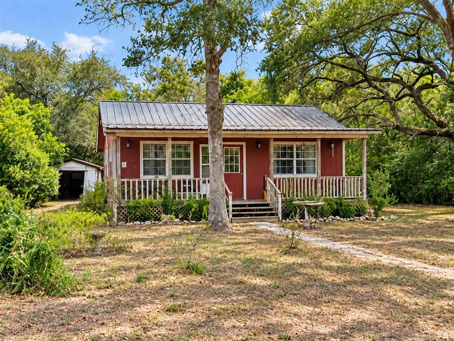 2 bed, 1.0 bath, 840 sqft, $1,500 — Photo 1