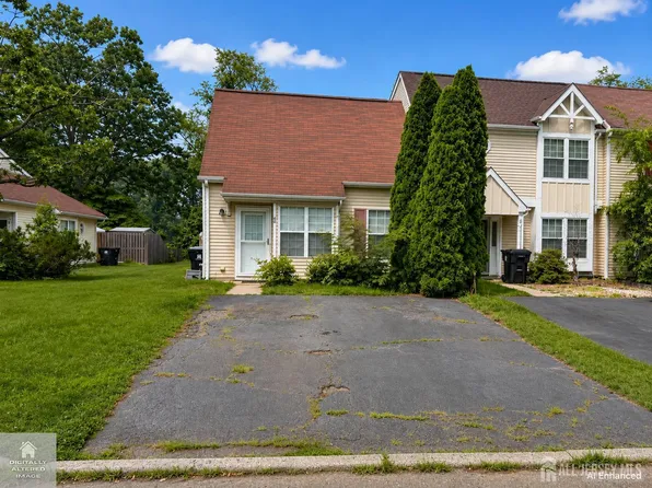 30 Van Pelt Ct, East Brunswick, NJ 08816