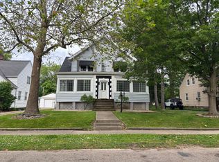 2303 Ashurst Rd, University Heights, OH 44118