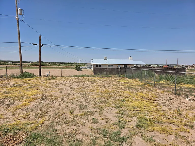 708 Monterrey St — Photo 21