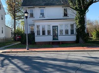 21 Main St, Hancocks Bridge, NJ 08038