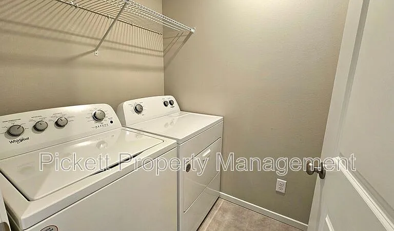 1278 W Pendleton Way — Photo 10