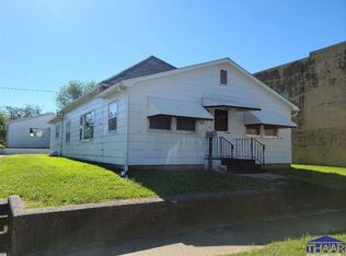 345 N 9th St, Clinton, IN 47842