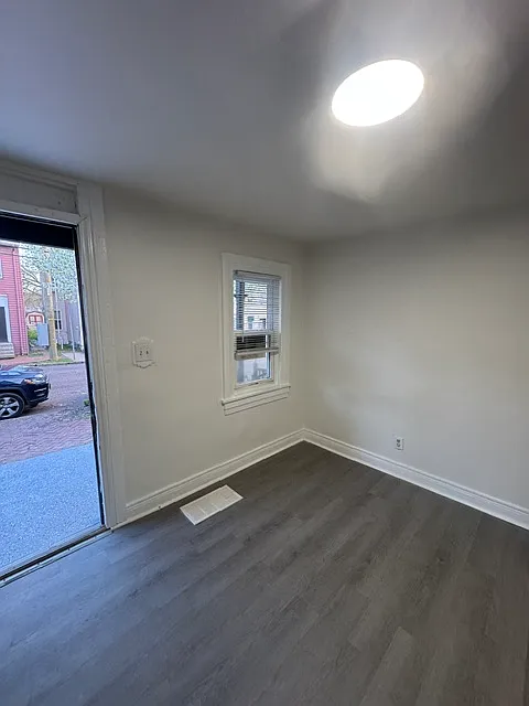 409 Beech Street - 1 — Photo 4