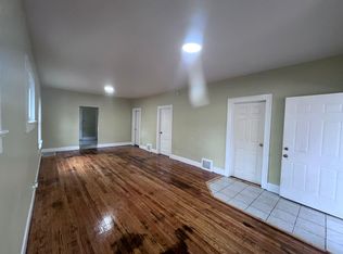 1606 Victoria Ave, North Chicago, IL 60064