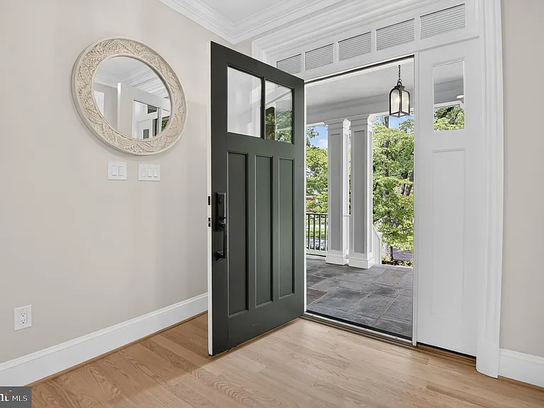 5718 Huntington Pkwy — Photo 13